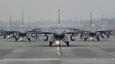 China advierte a aerolíneas evitar “zonas de peligro” cerca de Taiwándfd