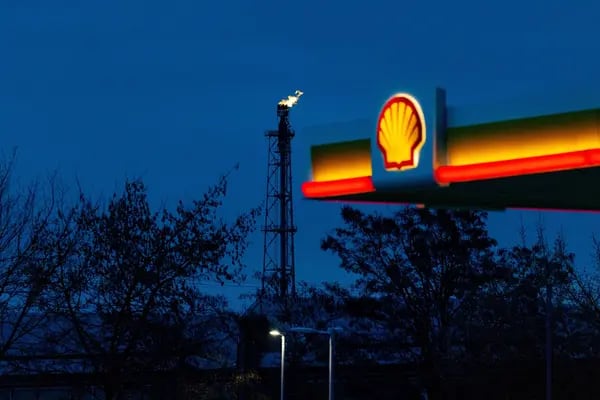 Shell se alista para apelar a sentencia que le ordena reducir sus emisiones en un 45%