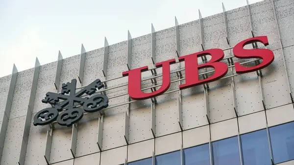 UBS vai alocar 400 traders do Credit Suisse em áreas de operações de mercadodfd