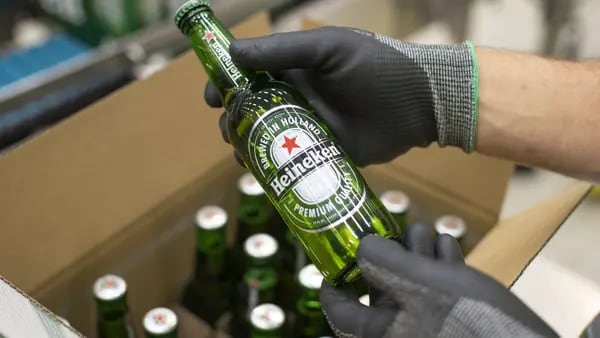 FEMSA venderá sus acciones en Heineken para liberar valor frente a inversionistasdfd