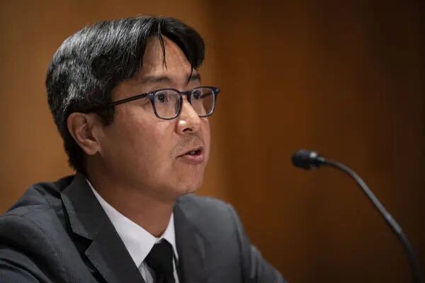 Michael Hsu, funcionario de la Oficina del Contralor de la Moneda