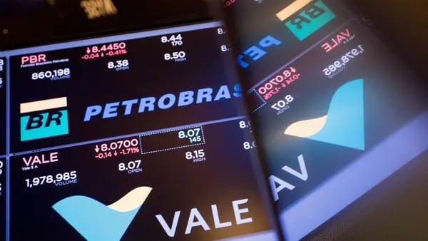 Ibovespa amplia queda com Petrobras após falas de Prates sobre dividendos; dólar sobedfd