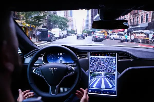 El sueño de un coche verdaderamente autónomo ha animado la industria del automóvil durante años, y el CEO de Tesla ha sido uno de sus más firmes defensores.