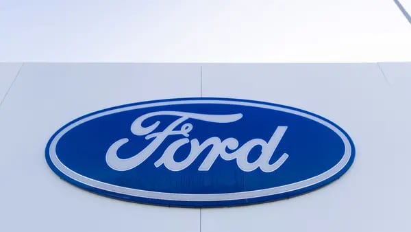 Si no pagas el auto, una patente de Ford podría cortarte el aire acondicionadodfd