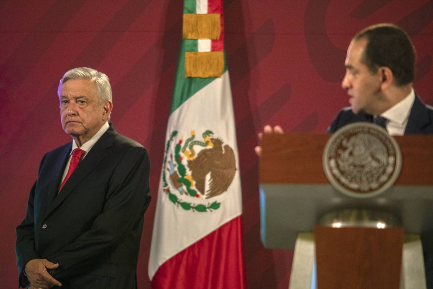 El presidente Andrés Manuel López Obrador y el exsecretario de Hacienda, Arturo Herrera.
