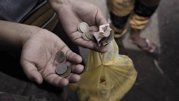 Mercado empieza a perder la fe con la inflación de Colombia: perspectivas al alzadfd