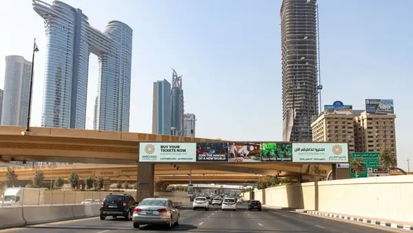 Emiratos Árabes Unidos fijan objetivo de emisiones netas cero para 2050dfd