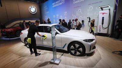BMW duplica inversión a US$2.100M en planta de autos eléctricosdfd