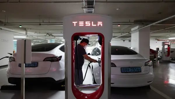 Tesla entrega más de 400.000 vehículos en cuarto trimestre y alcanza un récorddfd