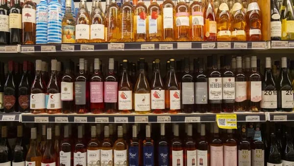 Por que beber vinho brasileiro pode sair mais caro que rótulos importadosdfd