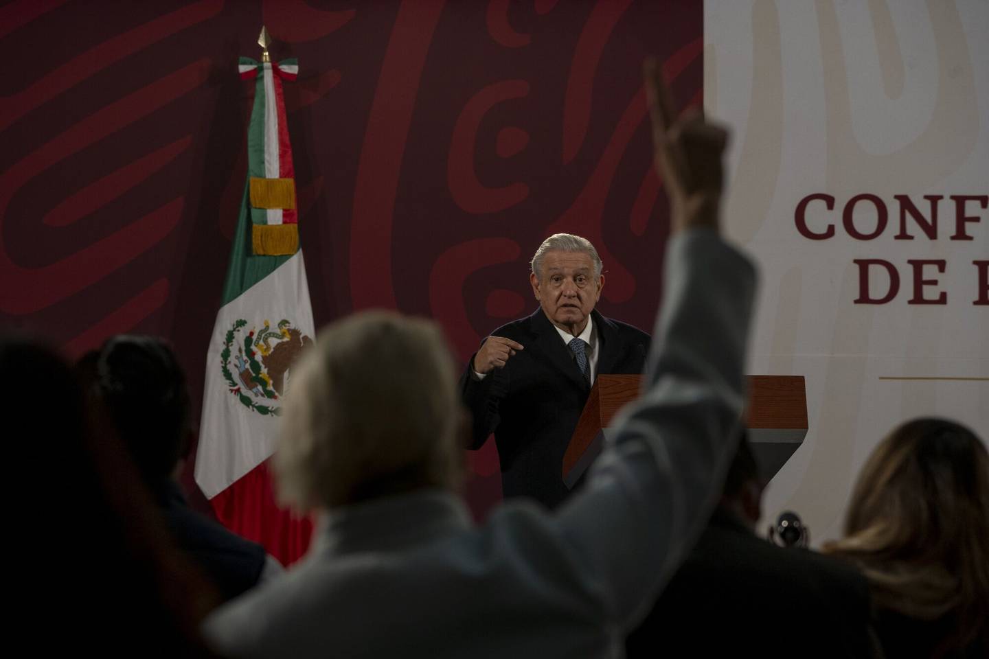 Andrés Manuel López Obrador, presidente de México, responde a una pregunta durante una conferencia de prensa en Palacio Nacional en Ciudad de México, México, el martes 25 de enero de 2021.