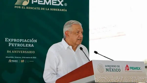 AMLO reitera autosuficiencia de México en combustibles hacia 2023dfd