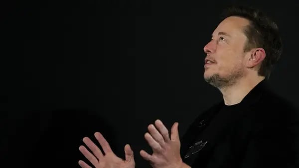 Musk dice que necesita una mayor participación en Tesla para evitar ser destituidodfd