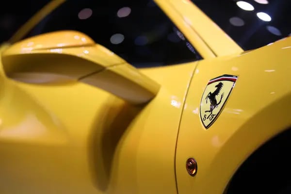 El logotipo del Cavallino Rampante de Ferrari