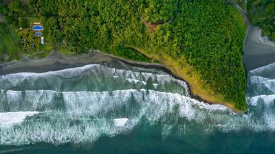 El Salvador redobla su apuesta al turismo de playa con Surf City 2dfd