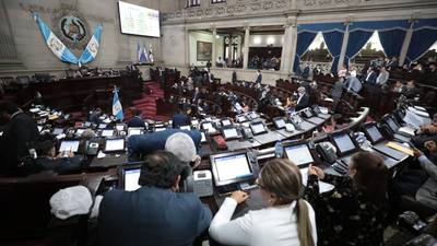 Congreso de Guatemala extiende por dos meses subsidio a gasolinas y diéseldfd