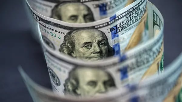 La clave que explica por qué baja el dólar blue en 2022, según Eduardo Constantinidfd