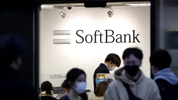 SoftBank relata perda recorde de US$ 23,4 bilhões e negocia venda de gestoradfd