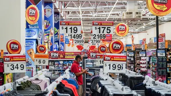 Inflación en México baja más de lo esperado en quincena de noviembre; subyacente aceleradfd