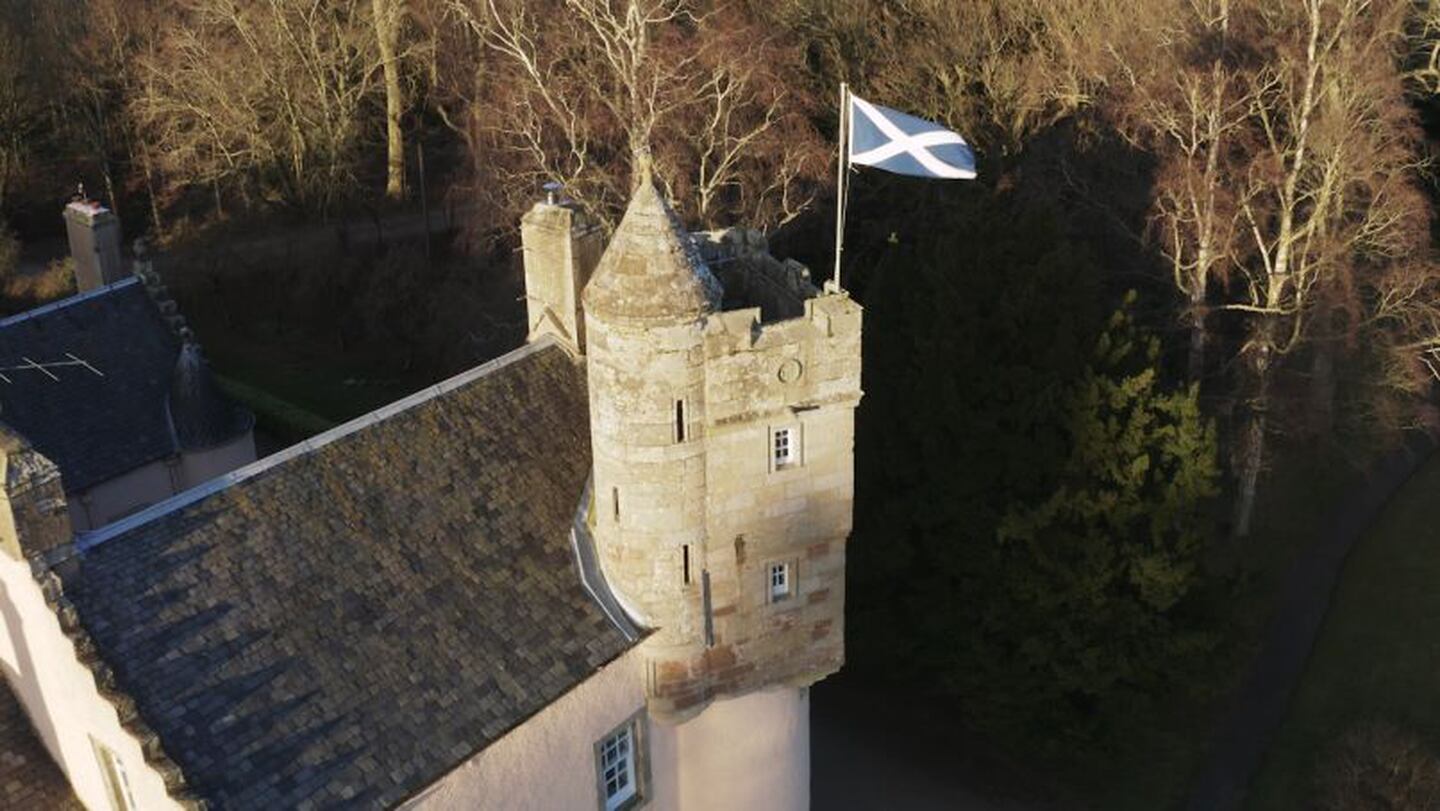 Un castillo escocés puede ser suyo. Pero nunca dejará de pagar por él