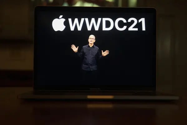 Tim Cook durante la WWDC virtual de Apple en 2021.