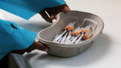 Pfizer pide a EE.UU. aprobar cuarta dosis contra Covid-19 para adultos mayoresdfd
