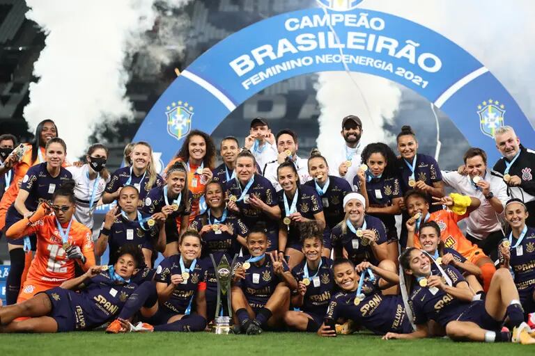 Corinthians conquistou o segundo título consecutivo, isolado como maior campeão do torneiodfd