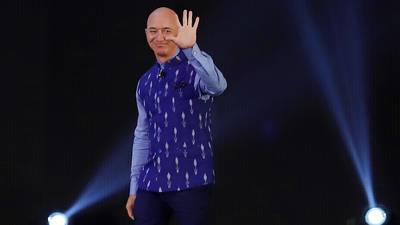 Bezos dona US$172 millones en acciones de Amazondfd