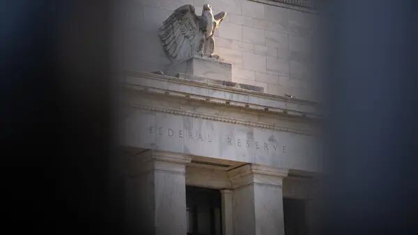 Dos jefes regionales de Fed apoyaron en julio alza de 1% en tasa de descuentodfd