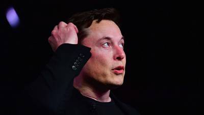 Elon Musk rebate críticas sobre dar atenção demais ao Twitterdfd