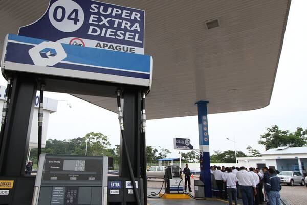 La gasolina Súper costará US$ 5,13 por galón en septiembre en Ecuadordfd