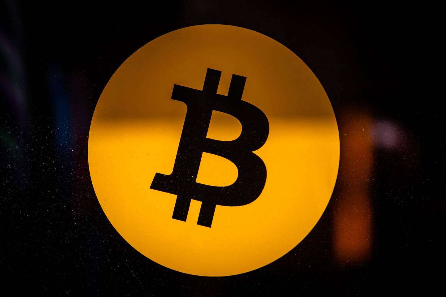 Logo de bitcoin. Fotógrafo: Angel Garcia/Bloomberg
