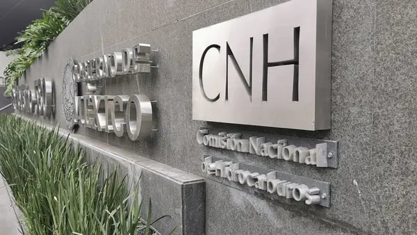 Exfuncionarios de Pemex y AMLO, los candidatos a la presidencia del regulador CNHdfd