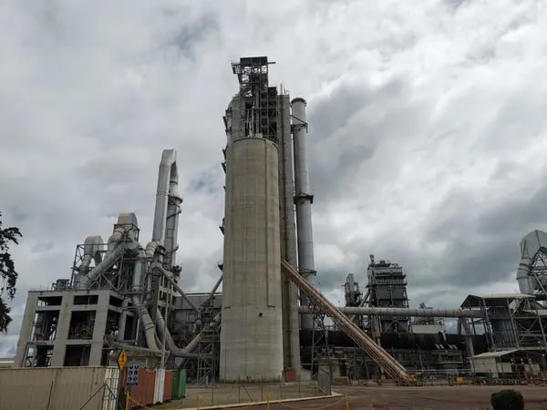 Located in Guatemala's San Juan Sacatepéquez department, Cementos Progreso's plant required an investment of $1 billion and produces 3 million tons of cement annually.