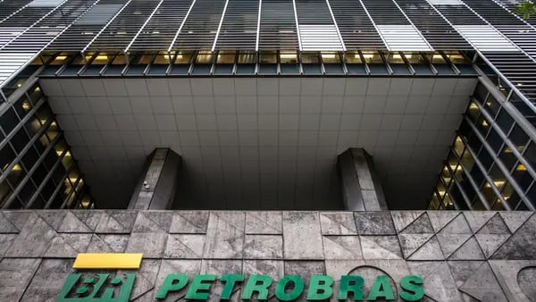 Promesa de Lula de combustible barato amenaza millonarios dividendos de Petrobrasdfd