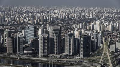 Cinco assuntos quentes para o Brasil na semana que começadfd