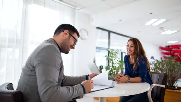 Errores de tipeo en CV pueden reducir posibilidades de obtener entrevista casi 20%dfd