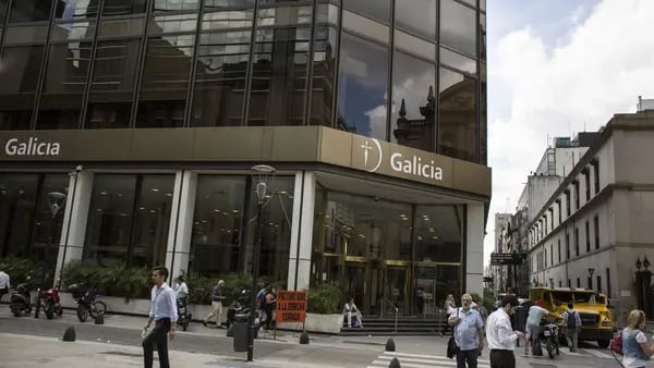 Mayor banco privado de Argentina reporta merma de 65% en ganancia neta dfd