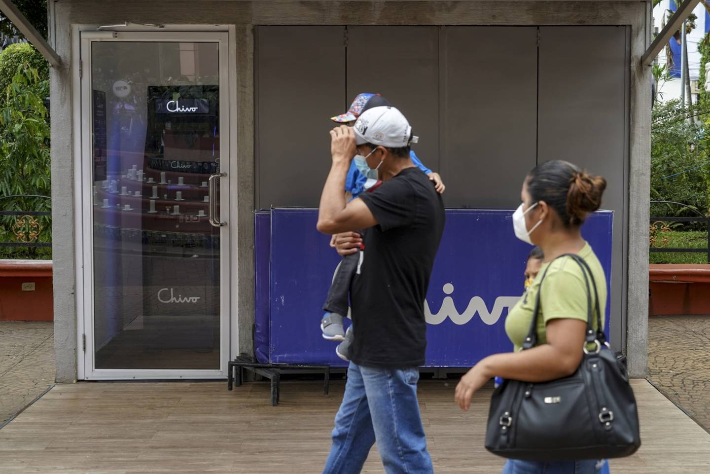 La instalación de cajeros automáticos para promocionar un medio de pago digital es uno de los contrasentidos de la estrategia de bitcoin, opinan analistas. Foto: Camilo Freedman/Bloombergdfd