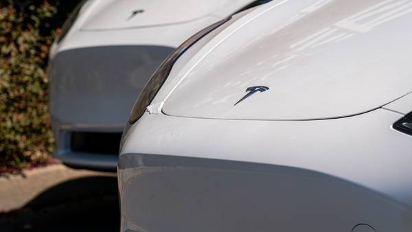 Accidente fatal de Tesla Model S provoca investigación federal en EE.UU.dfd