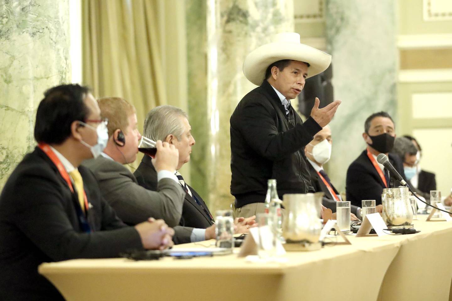 La visión de los empresarios tras reuniones en EE.UU. con el presidente Castillo.dfd