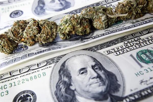 DEA reclasificará la marihuana y suben las acciones ¿Momento de invertir?dfd
