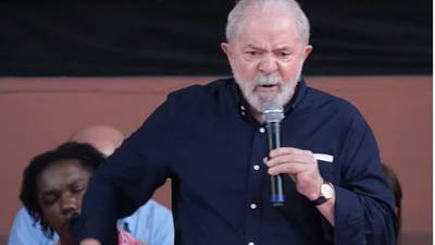 Lula faz apelo para que jovens com 16 anos tirem o título de eleitordfd