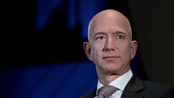 Jeff Bezos chega a US$ 8,5 bi com venda de 50 milhões de ações da Amazondfd