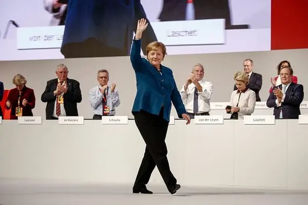 La canciller alemana, Angela Merkel, quien se dispone a dejar su cargo tras 16 años.