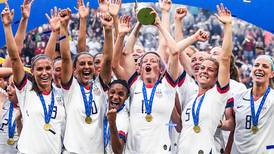 Acuerdo histórico en fútbol de EE.UU.: mujeres y hombres ganarán el mismo salario 
