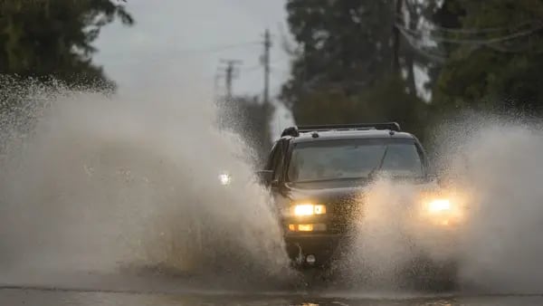 Lluvias en Chile provocan crecidas de ríos y dejan cientos de damnificadosdfd