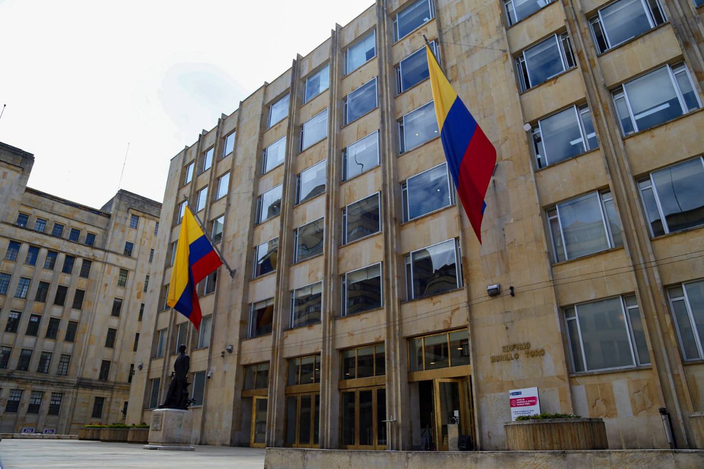 Ministerio de Telecomunicaciones de Colombiadfd