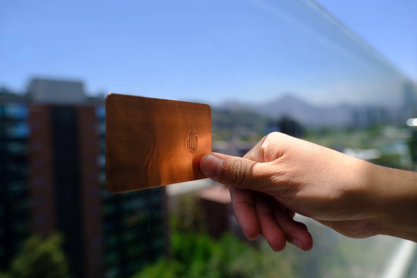 Una lámina de cobre que elimina el coronavirus, creada por la empresa chilena Clean Copper