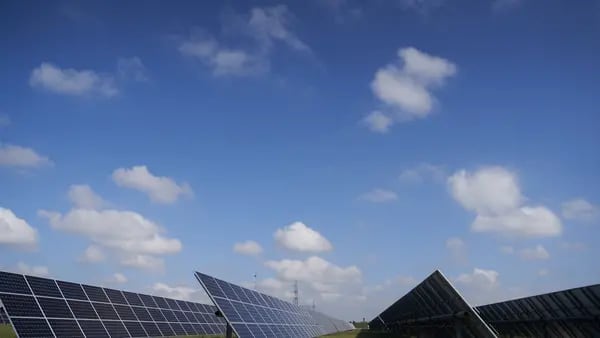 EEUU ayudaría a México a financiar ambicioso plan solar: Nicholsdfd